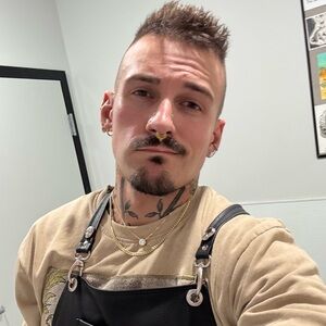 Meet your Posher, Joe